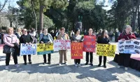 (VIDEO) Protest majki sa troje i vi&scaron;e djece - Apel za ispravku nepravde i uvećanje nadoknada