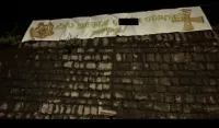 (FOTO/VIDEO) Uvredljivi transparenti za Vučića