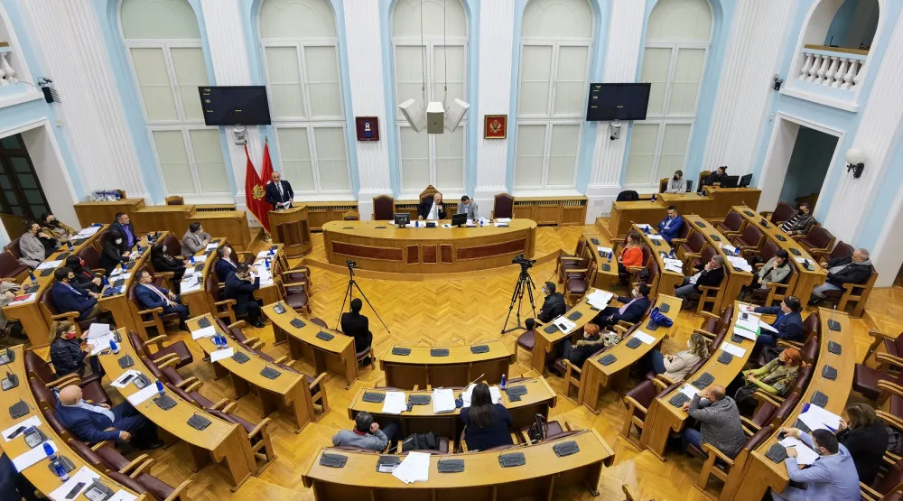 Скупштина Престонице упутиће Влади и Минстарству финсаија ургеницију: Питање зашто је Цетиње ускраћено