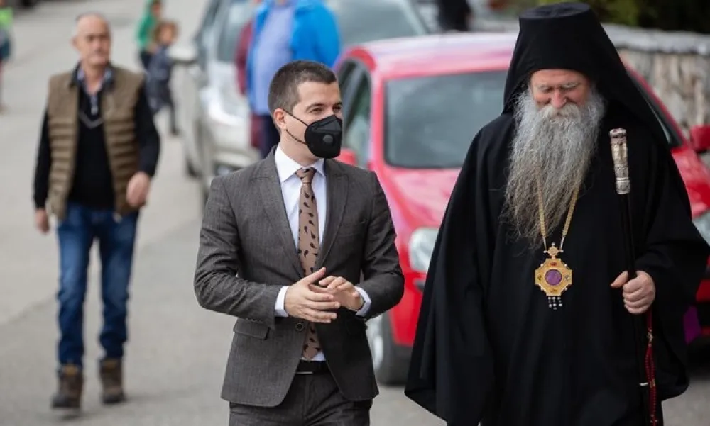 ДФ o Бечићевој посјети Беранама: Владика Јоаникије нас не издваја, жели да нас сачува од сујете