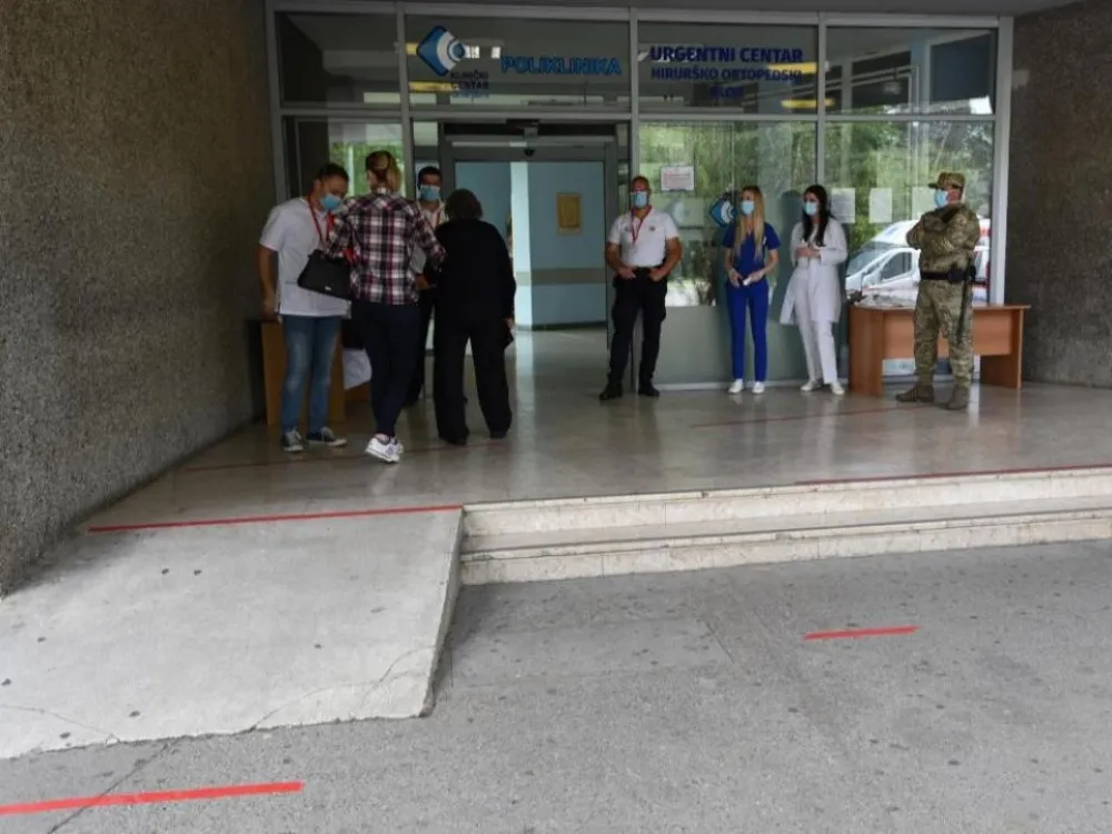 Пациjент након повреде главе животно угрожен