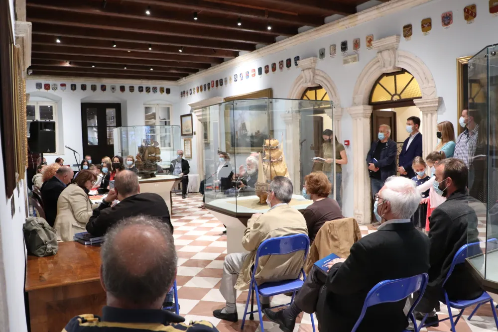 Омаж др Милошу Милошевићу у Поморском музеју зачињен успоменама на његов лик и стваралаштво