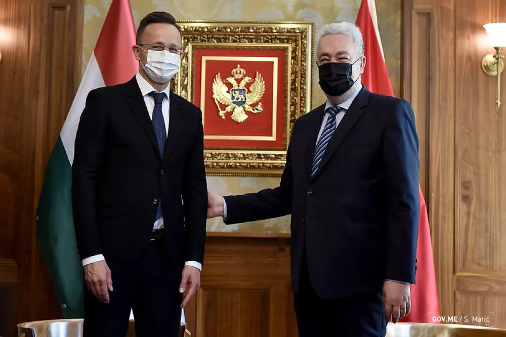 Кривокапић се састао са Сијартом: Епидемиолошка ситуација све боља
