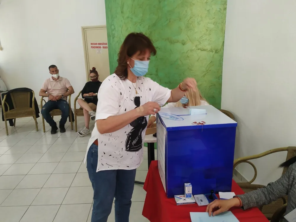 Изјаве носилаца листа прије закључења биралишта