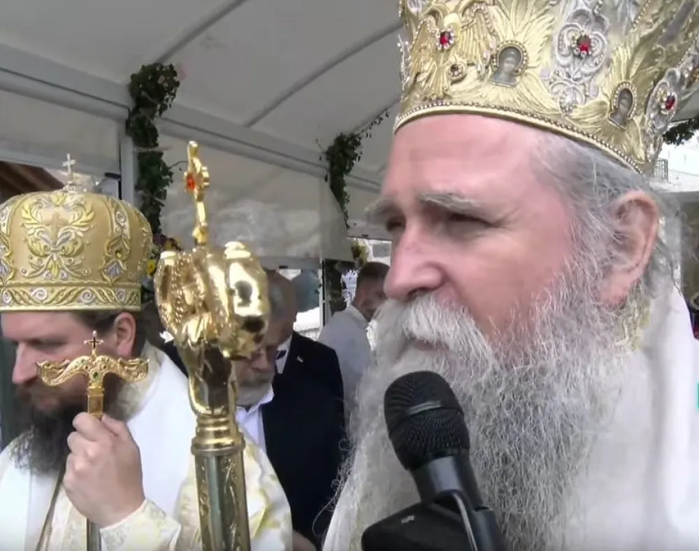 Владика Јоаникије: Не правимо никакву пропаганду, нико није луд да забрани народу да прилази ћивоту Светог Василија