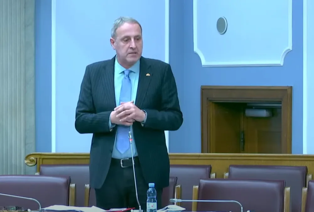 Поповић: Бајрам да донесе мир и срећу свима
