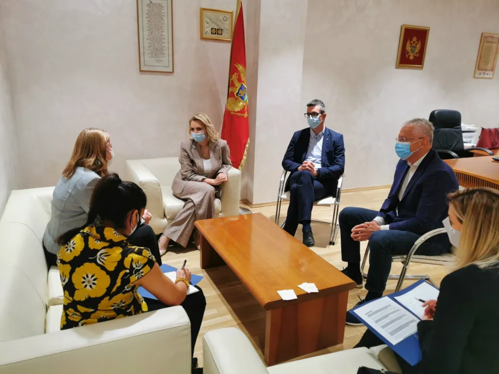 Рајзинг Рајнке и Боровинић Бојовић: Држављана САД-а желе да љетују у Црној Гори