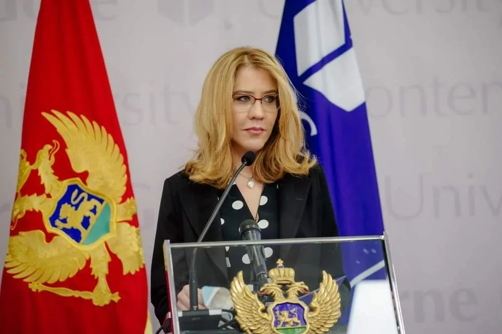 Братић и Поповић: Интензивниjа сарадња двиjе земље за добро свих грађана