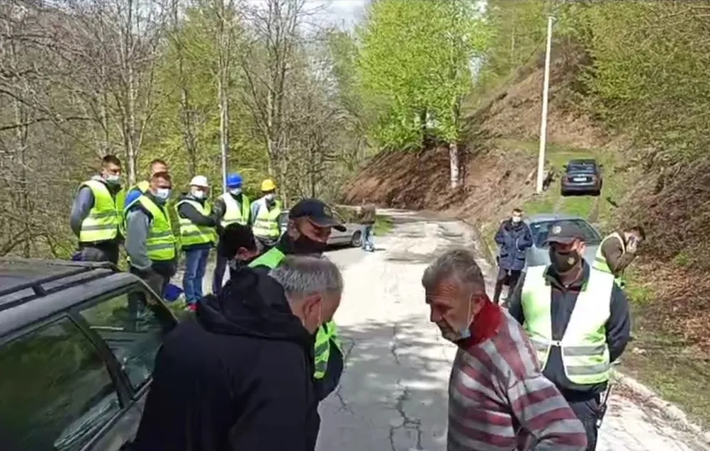Мјештани Бара Краљских спријечили извођаче да наставе радове: Не насиједамо на провокације