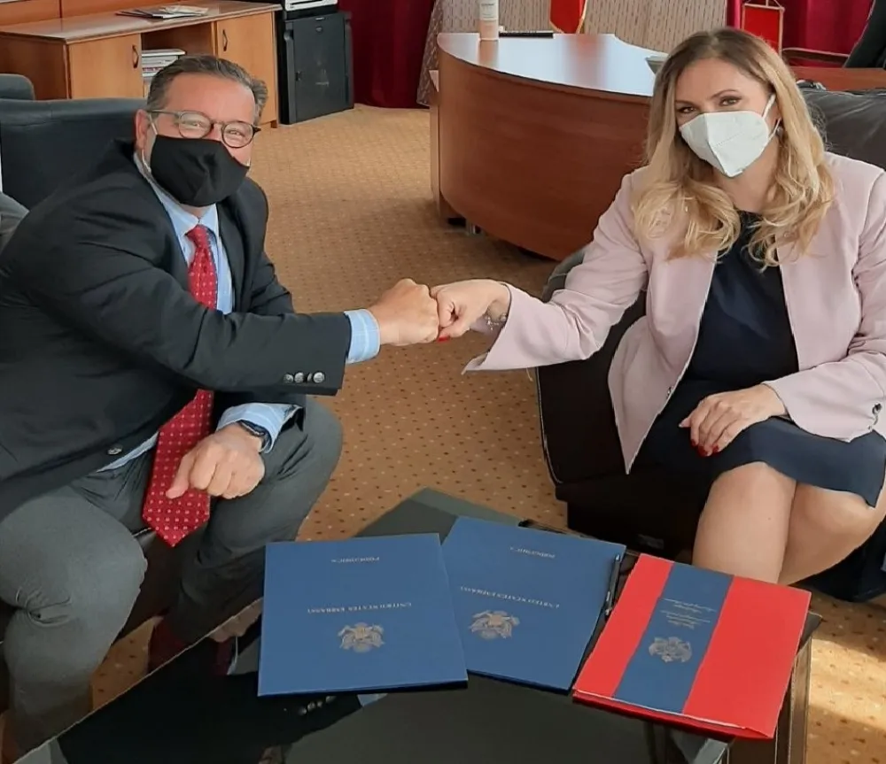 Донирана ИТ опрема за потребе  Одјељења за борбу против трговине људима