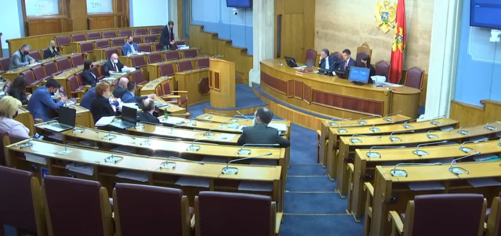 (ВИДЕО) Медојевић Спајићу: Било који независни тужилац би вас лишио слободе