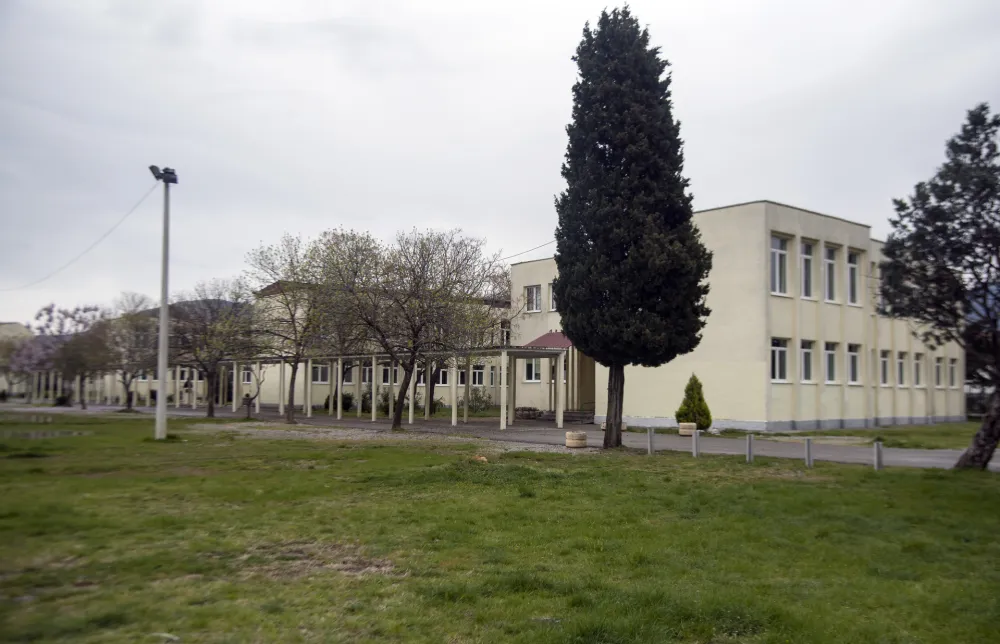 Павиљони Основне школе "Владимир Назор" нијесу безбједни