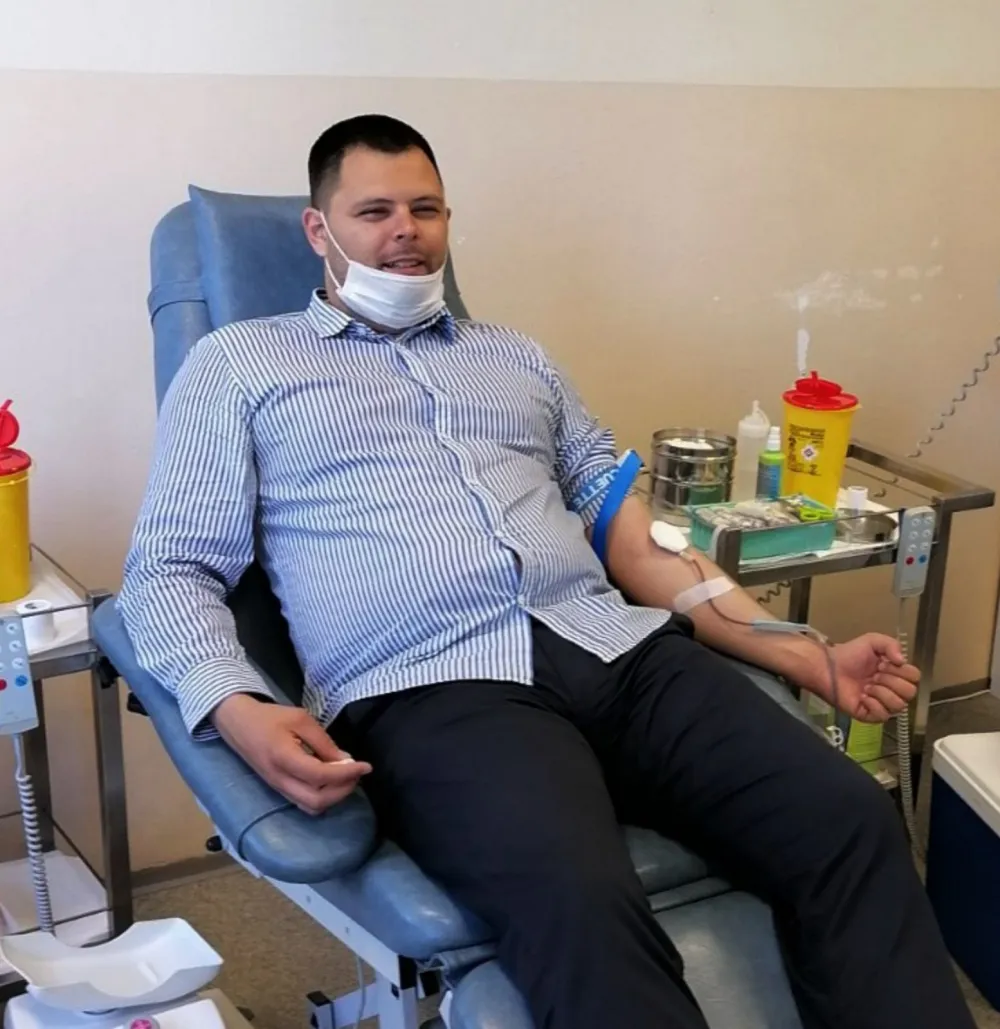 Акција у Никшићу: Крв дали предсједници општине и скупштине