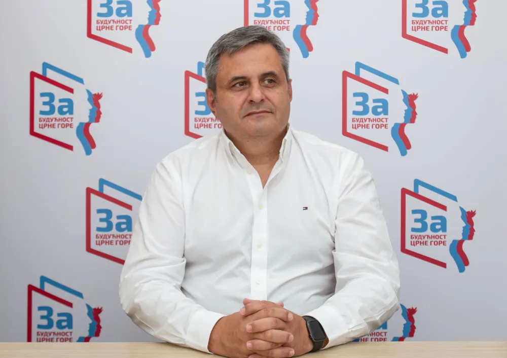 Радуновић: Кривокапићев потез штетан, непотребан и непристојан