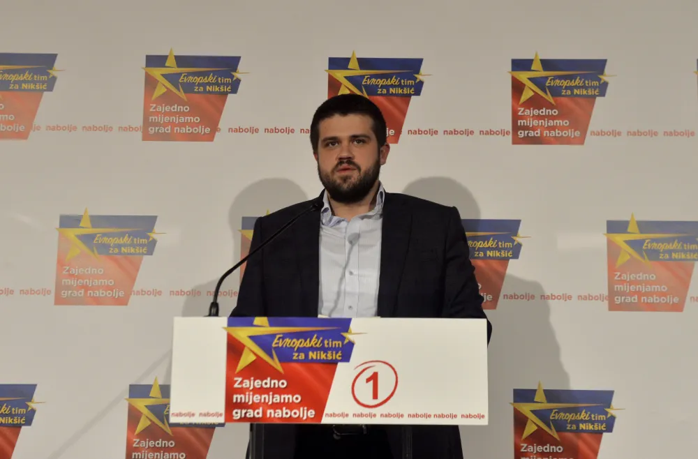 Портпаролу ДПС-а засметало извјештавање медија о обустављању поступка против Стијеповића