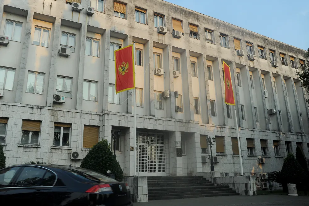 МВП: Чак и државни врх Србије вријеђа Кривокапића називајући га млакоњом