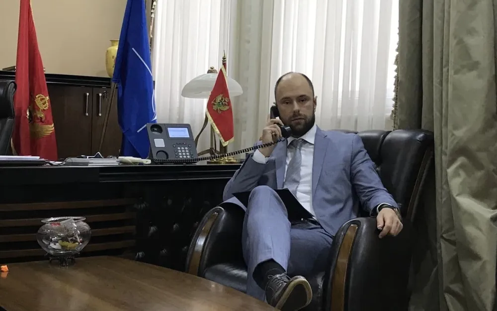 МВП одлаже планове: Нема пара за отварање три нове амбасаде