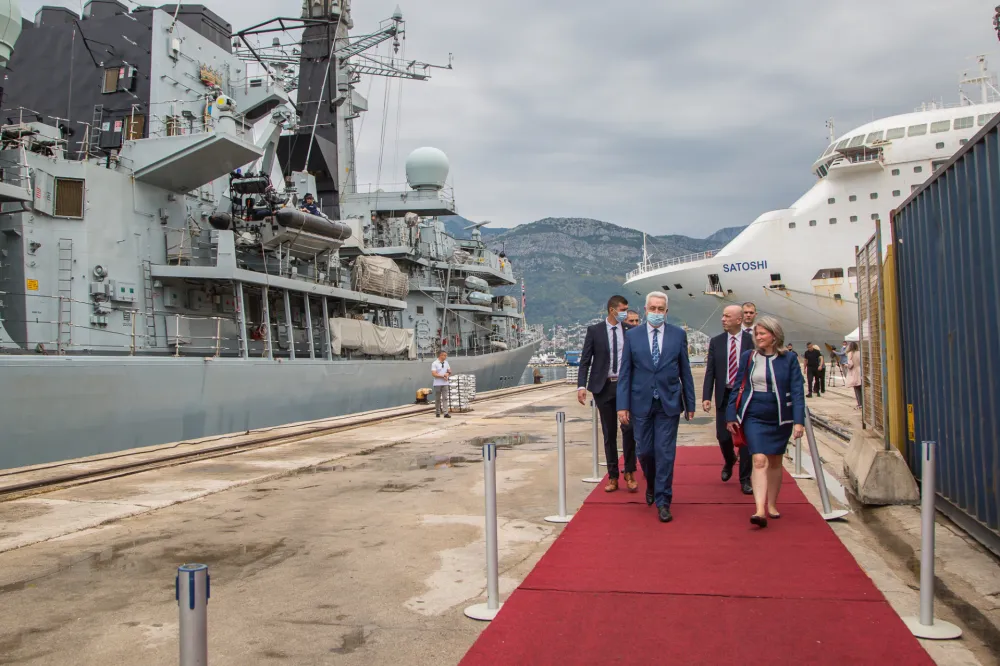Премиjер посjетио фрегату Краљевске ратне морнарице Ричмонд
