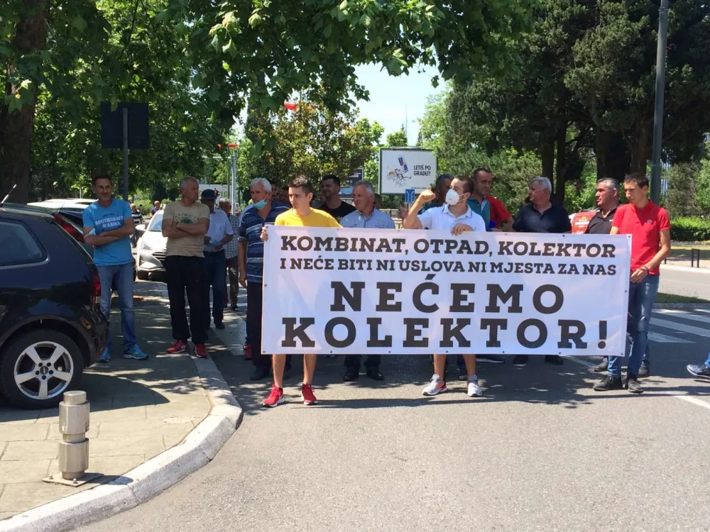 (ФОТО - ВИДЕО) Житељи Ботуна испред Владе: Нећемо еколошку бомбу у нашем селу
