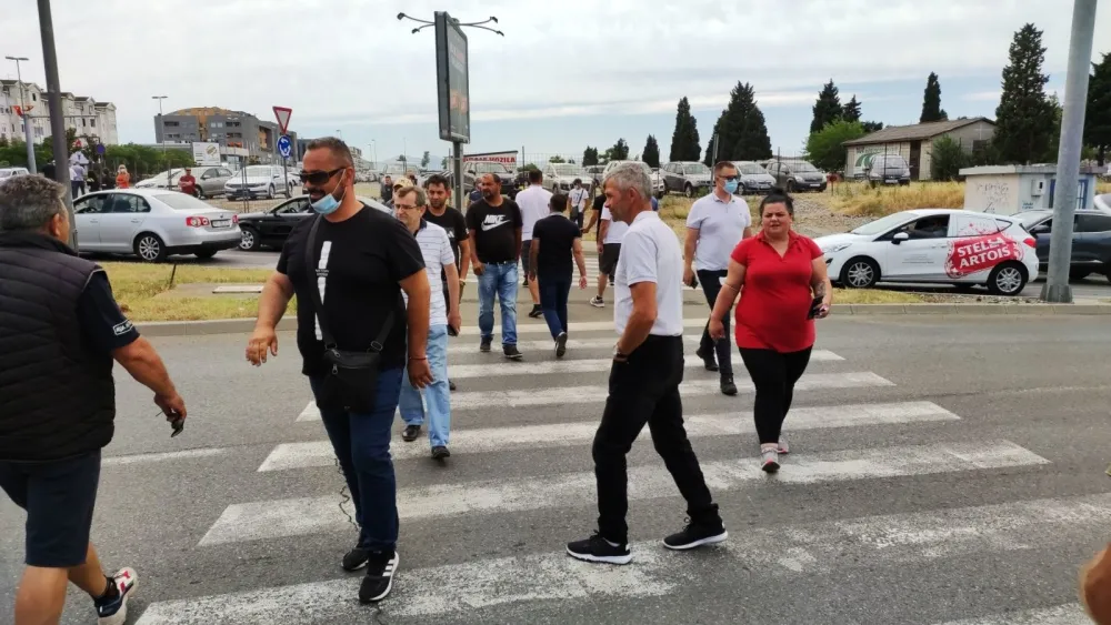 (ВИДЕО) Протест мјештана Старог аеродрома и Коника: Траже завшетак радова на булеварима
