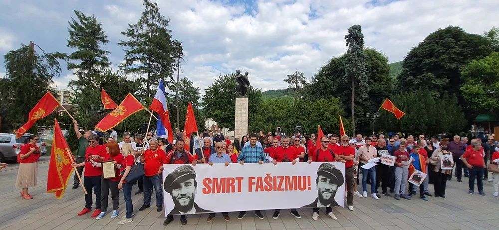 Протест у Биjелом Пољу: Одбранићемо тековине наше борбе, као што смо то увиjек радили