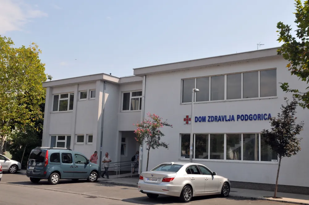 Мобилни вакцинални пунктови за матуранте