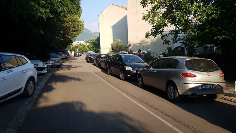 ДПС: Хаос на улицама Петровца, а сезона тек почиње