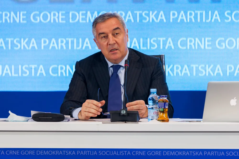 (ВИДЕО) Ђукановић о митрополиту Јоаникију: Беспослен поп и говеда крсти