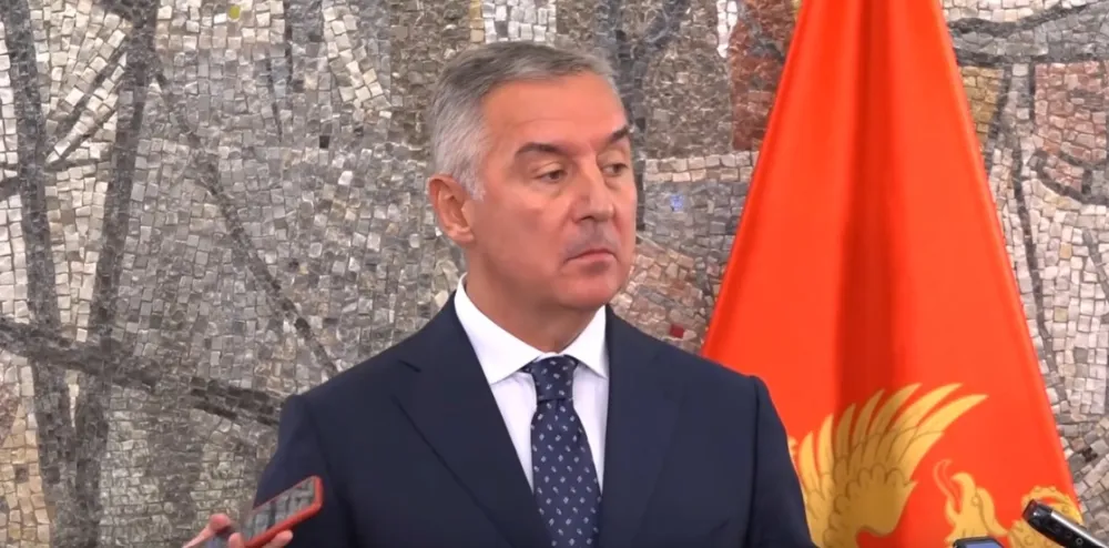 ДПС: Мотиви србијанске таблоидне харанге, или ко са ђаволом тикве сади о главу му се обијају