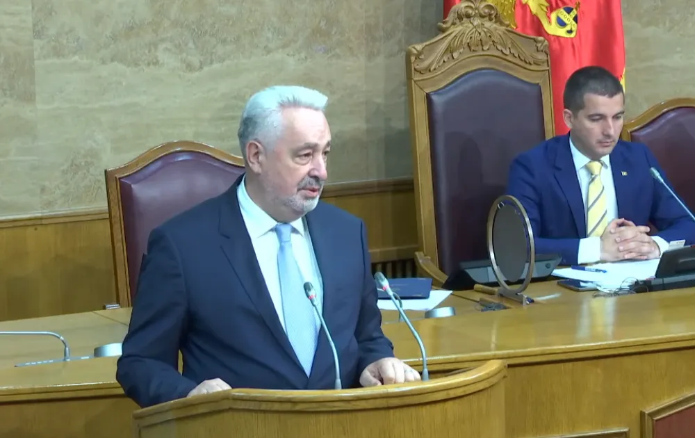 (ВИДЕО) Кривокапић: Црној Гори треба мир, рад и помирење; Радуловић: Ђукановић пољуљао свој и углед државе