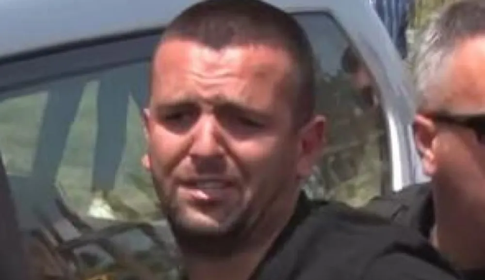 Хапшење на Газиместану: О Великој Албанији се пјева у Улцињу, три прста никог не вријеђају