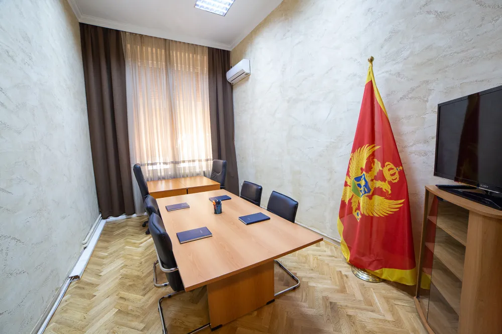 Адаптирана просториjа за независне посланике
