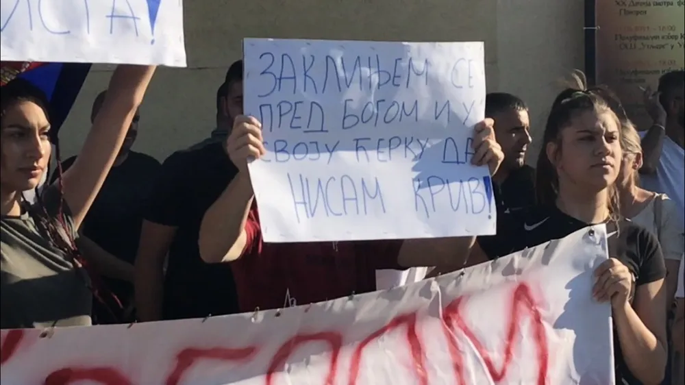 У Грачаници протест у знак подршке Јовановићу: Ристо није крив