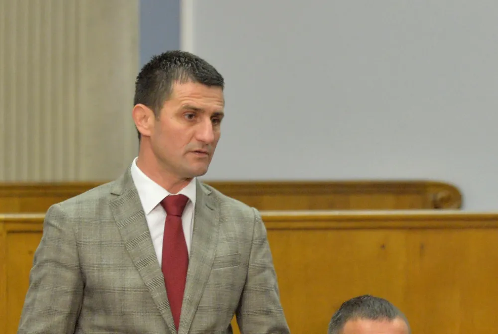 Зоговић о резолуцији у косовском парламенту: Власници Жуте куће неког осуђују