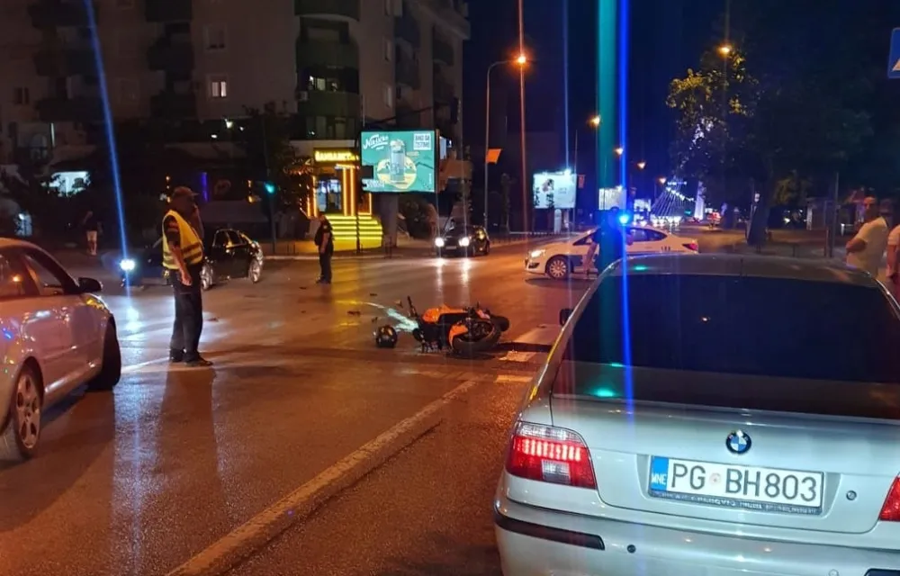 Незгода у Подгорици, мотоциклиста повриједио руку