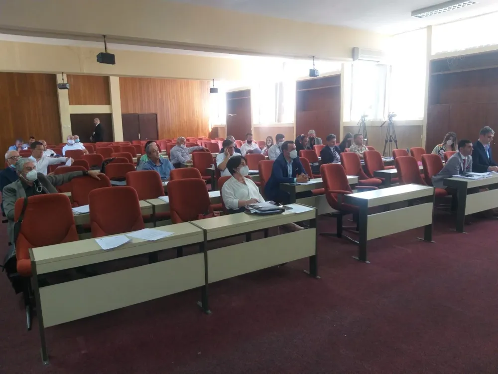 Неслагања на сједници СО Улцињ: Владајућа коалиција је као раштимовани оркестар