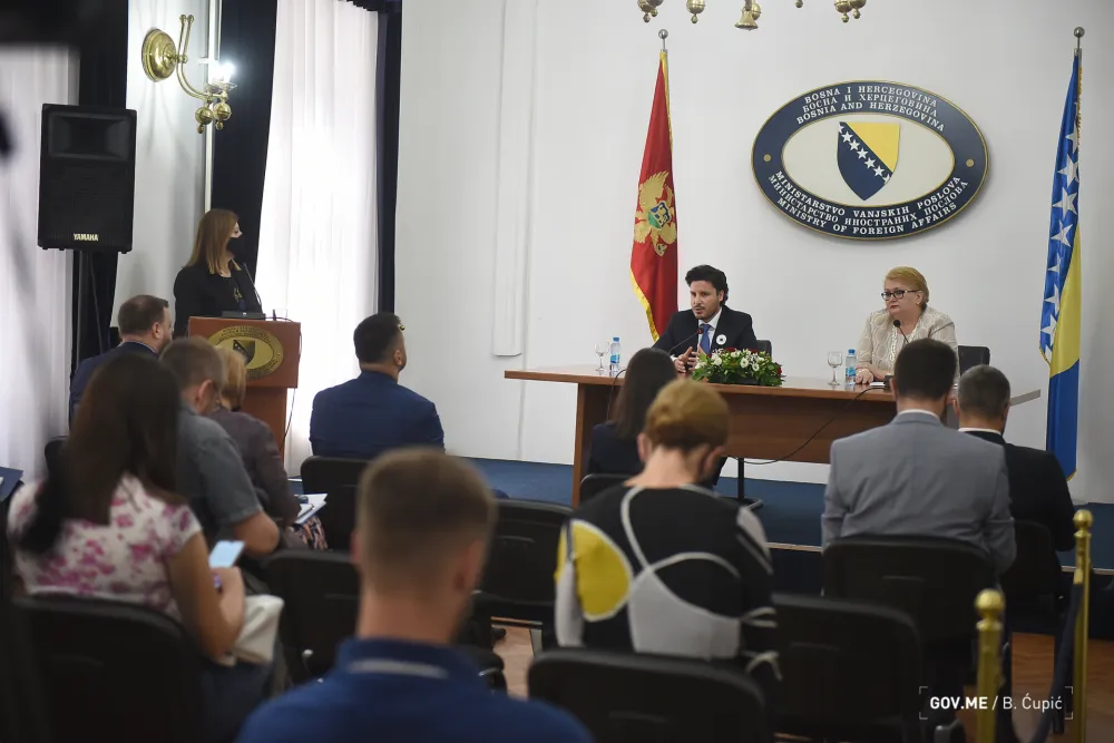 Абазовић, Комшић и Джеферовић: Желимо градити европску будућност Црне Горе и региона