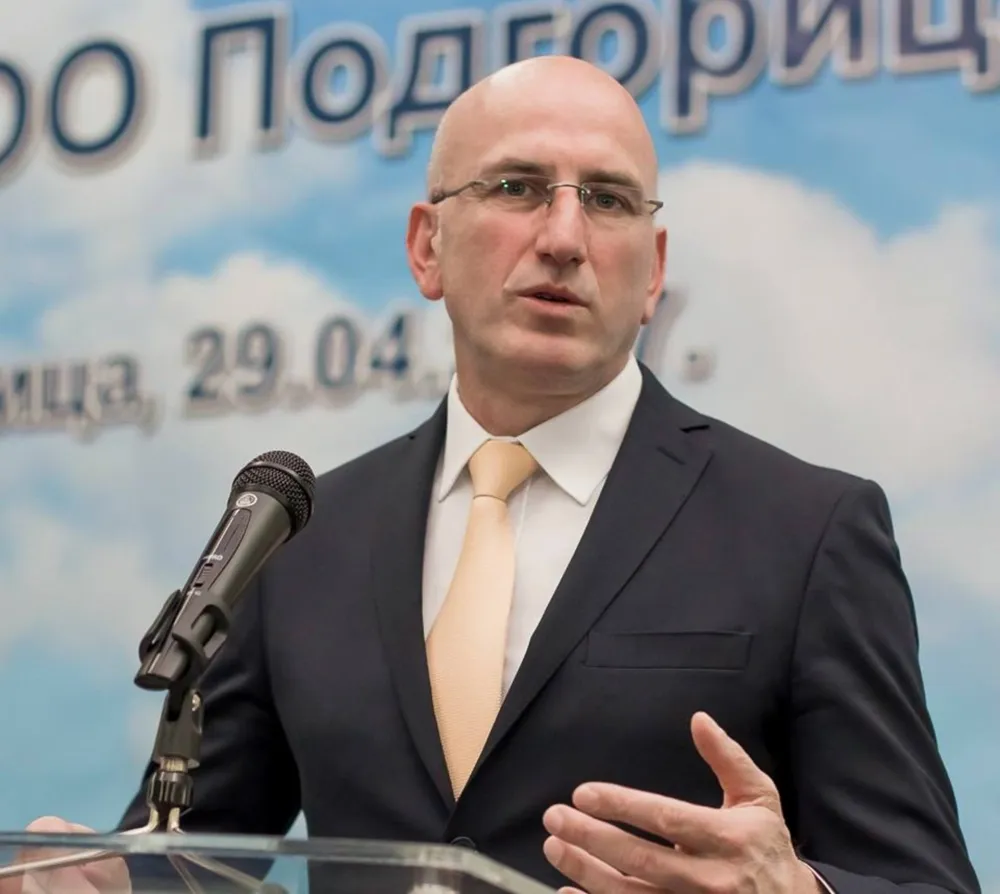 За гашење пожара Директорат за заштиту и спасавање има само један авион