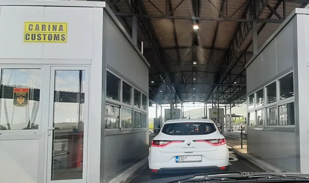 Сточари МЗ Враћеновићи ове године не могу на катуне око Трновачког језера преко прелаза Делеуша