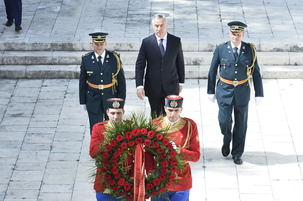 У част 13. јула: Вијенце на Горици положили Ђукановић, Вуковић, УРА...