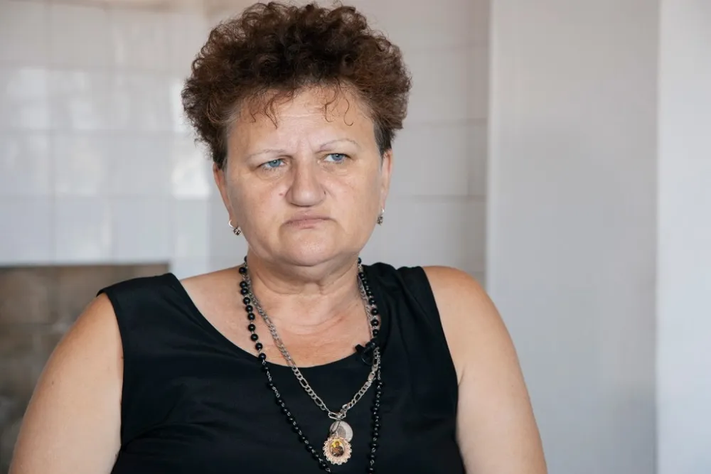 Повратници у Ђаковици забрањују да улази у продавнице: Страх ме је да изађем