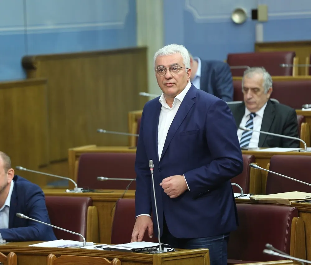Мандић: Предсједници државе, Владе и Скупштине не дозвољавају да се растанемо са Титовом диктатуром