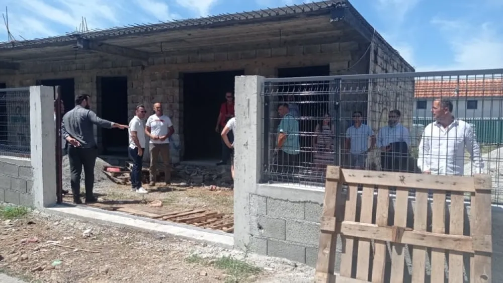Одборници ДПС-а и грађани бранили ограду на имању породице Љаљевић