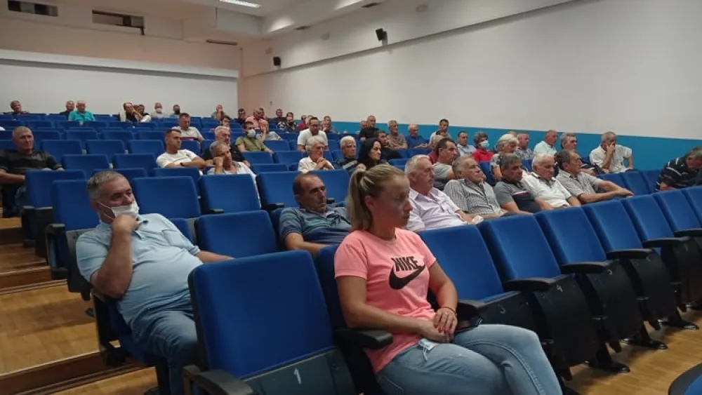 Пољопривредни произвођачи Зете поручили министарству: Помогло би и складиште за поврће