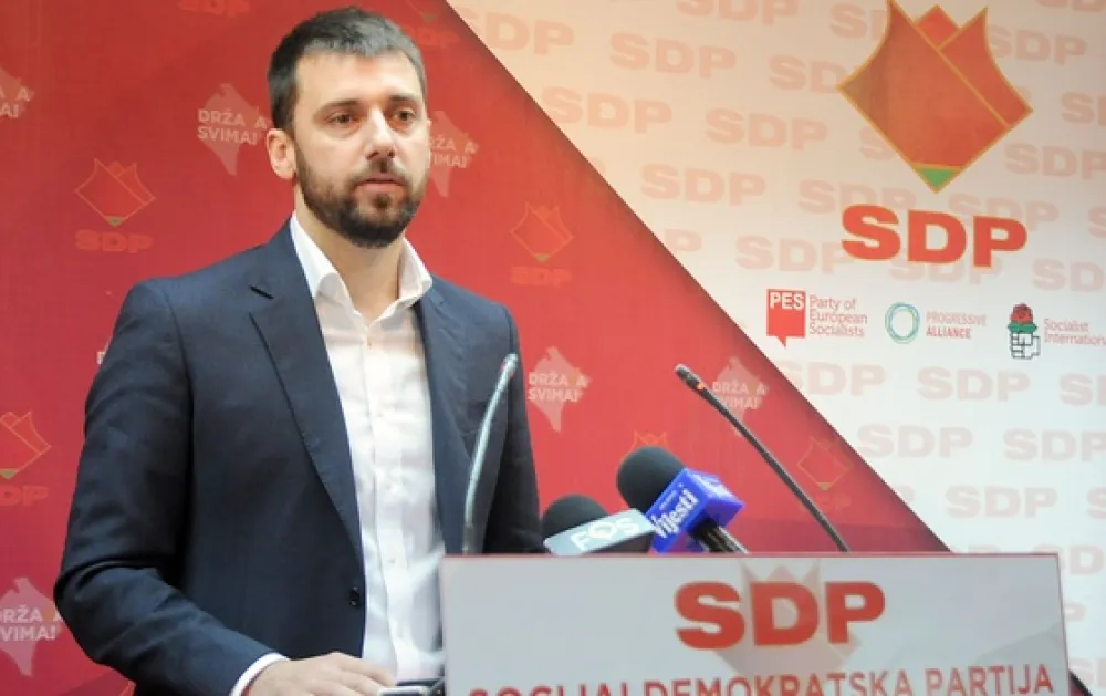 Зековић: Нема суштинске разлике између Вишњић и Братић