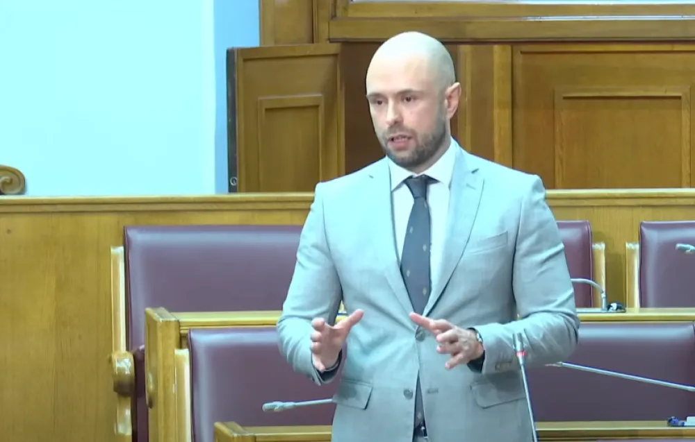 (ВИДЕО) Министар Радуловић: Влада не подржава "српски свет", једина матица грађана који се изјашњавају као Срби је Црна Гора