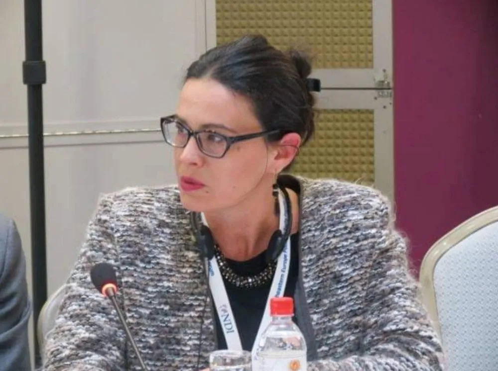 Бајковић: Док грађани чекају социјално уље и брашно, премијер се башкари у Јапану