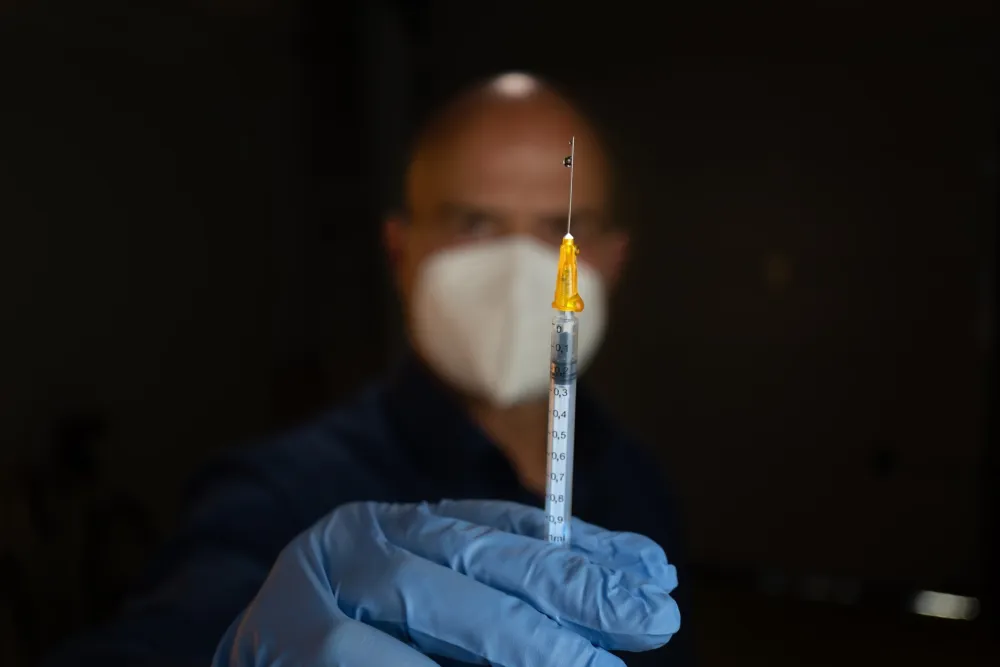Модерна о вакцини: Након ревакцине ефикасност 94 одсто