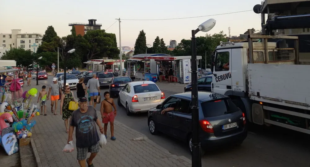 Кајмак купе трговци на црно