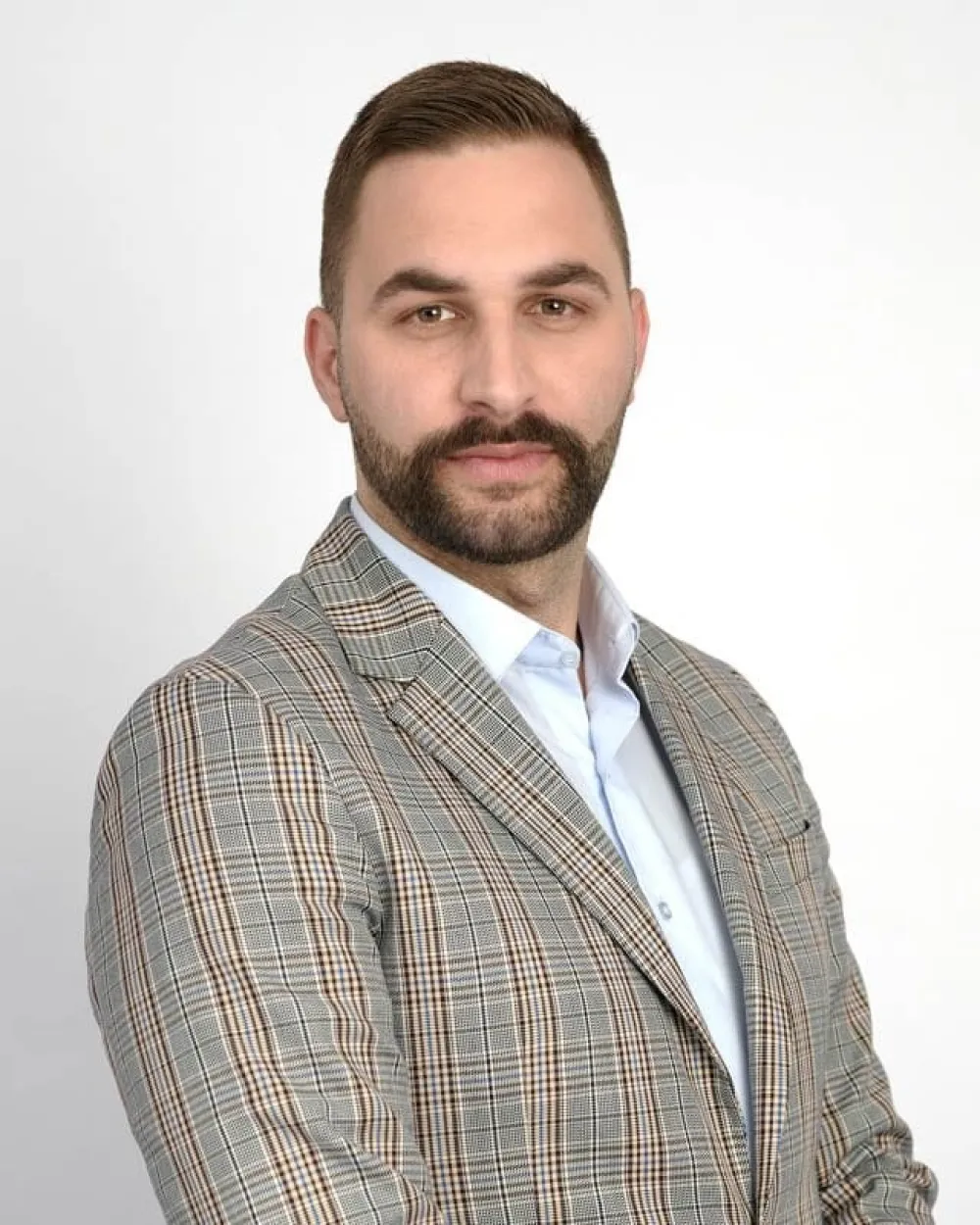 Муратовић о Станивуковићу: Од необразованог тајкуна ништа друго се није очекивало